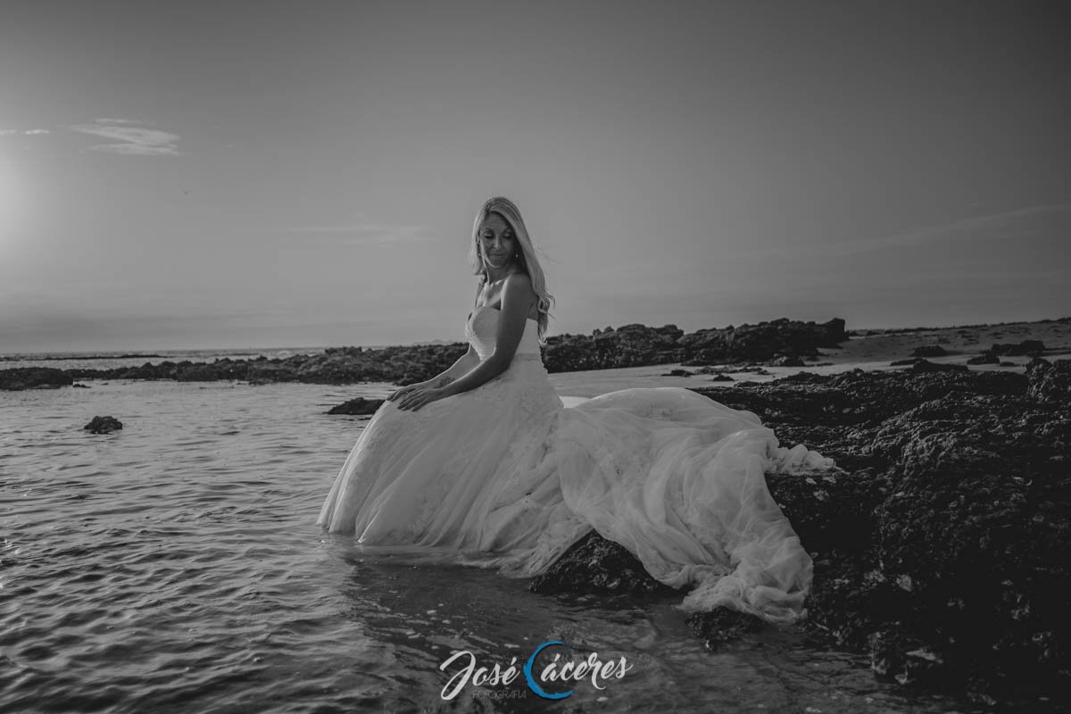 Postboda en Río Majaceite y playa de la muralla