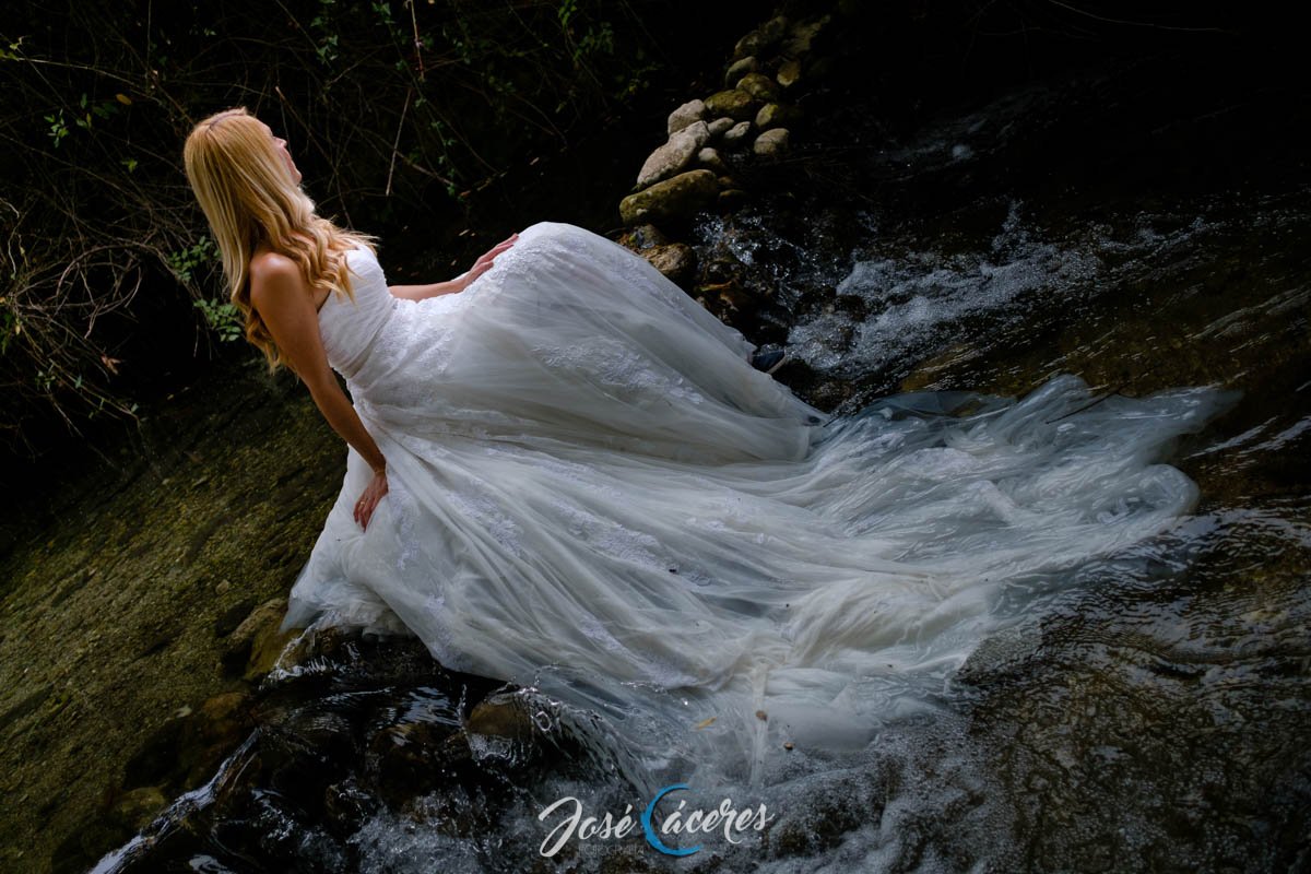 Postboda en Río Majaceite y playa de la muralla